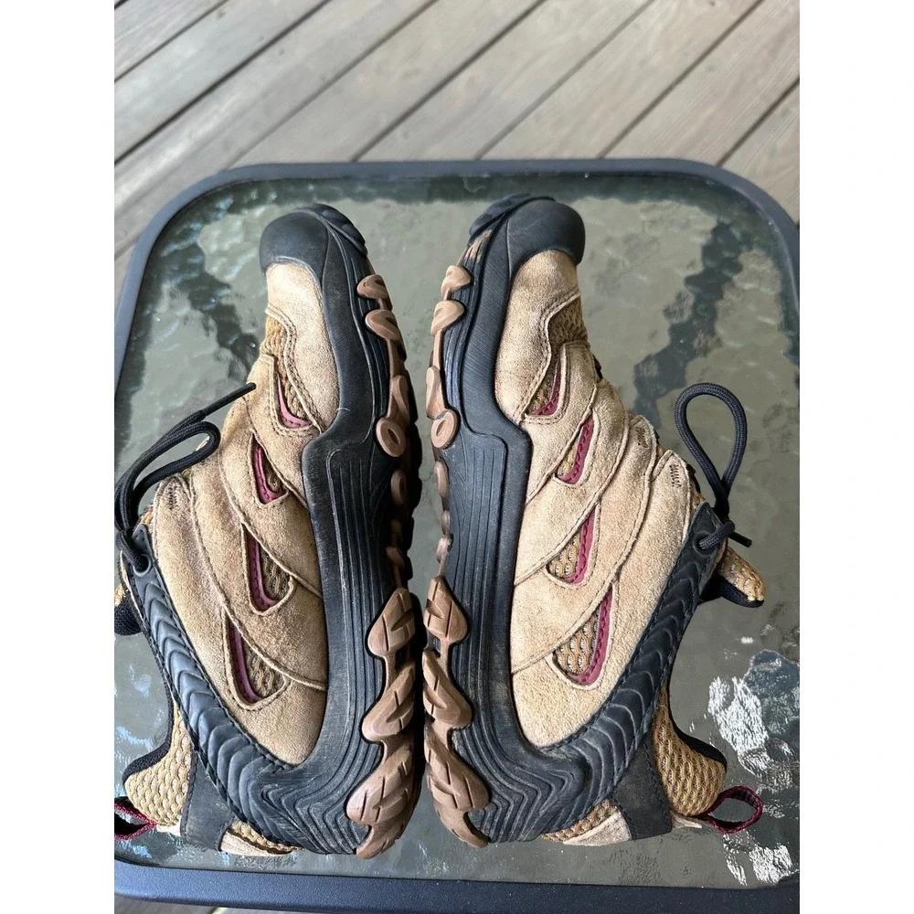 Merrell Chameleon 7 Limit‎ Mid Waterproof Hiking Shoes Woman's Size 7.5